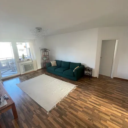 Graues In Mit Balkon Gelnhausen